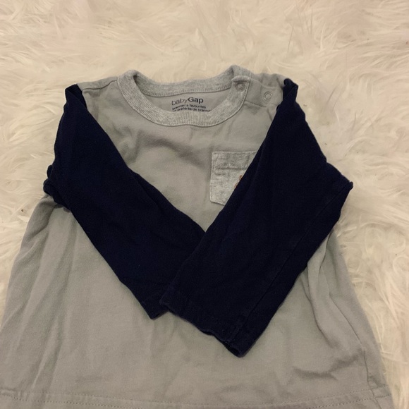Baby Gap blue and grey T-shirt - Picture 2 of 2